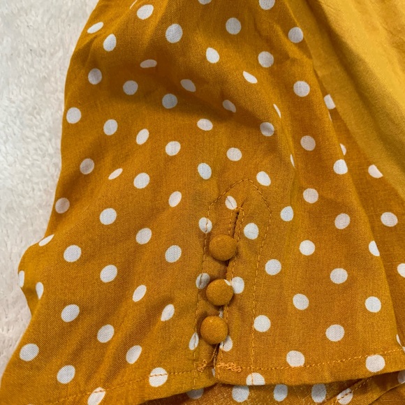 Cotton Candy Polka Dot V-neck Romper Size Small - Picture 12 of 17